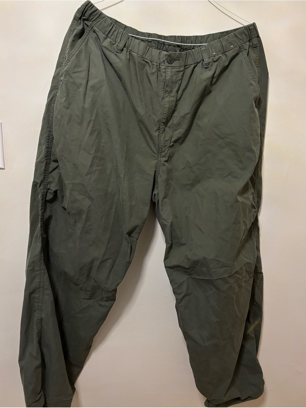 Uniqlo olive green cotton pants